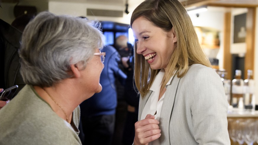 Überraschungscoup gegen einen bisherigen CVP-Ständerat: Die 31-jährige FDP-Politikerin Johanna Gapany zieht nach vorläufigem Endergebnis für den Kanton Freiburg in den Ständerat ein.