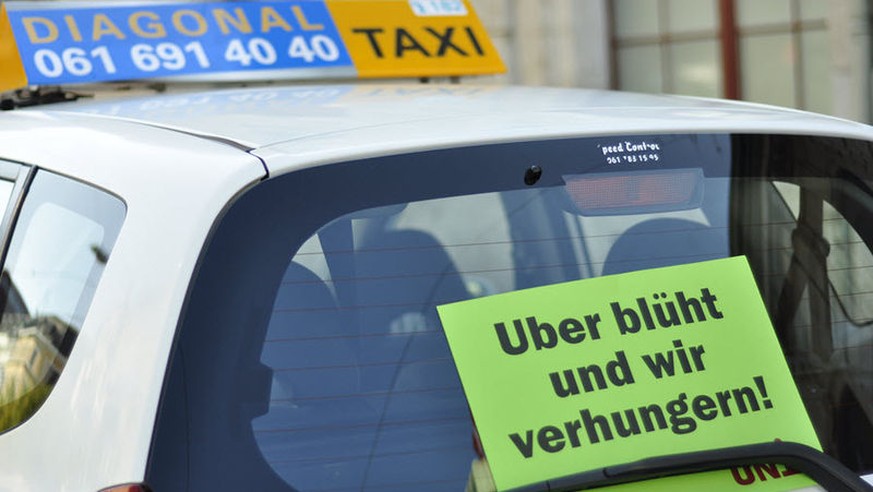 Die traditionellen Taxi-Unternehmen verlieren immer mehr Kunden an Uber.