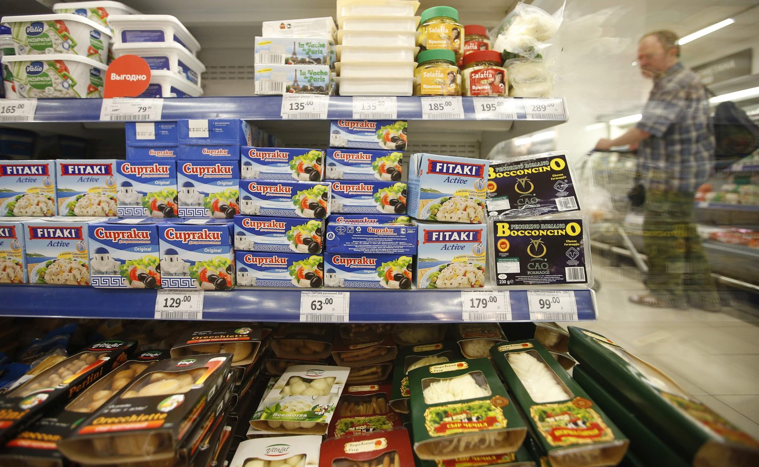 Importprodukte in einem russischen Lebensmittelgeschäft. Manche Ausfälle wird Russland kaum kompensieren können.