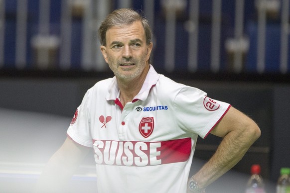 epa05256672 Swiss Fed Cup team captain Heinz Guenthardt during a training session in Lucerne, Switzeland, 13 April 2016. The Swiss Fed Cup team will face the Czech Republic in a Tennis Fed Cup World G ...