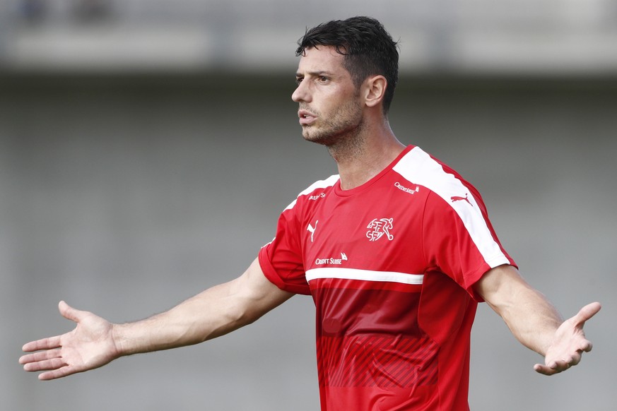 31.08.2016; Rapperswil; Fussball WM Quali - Training Schweiz; Blerim Dzemaili (SUI) (Marc Schumacher/freshfocus)