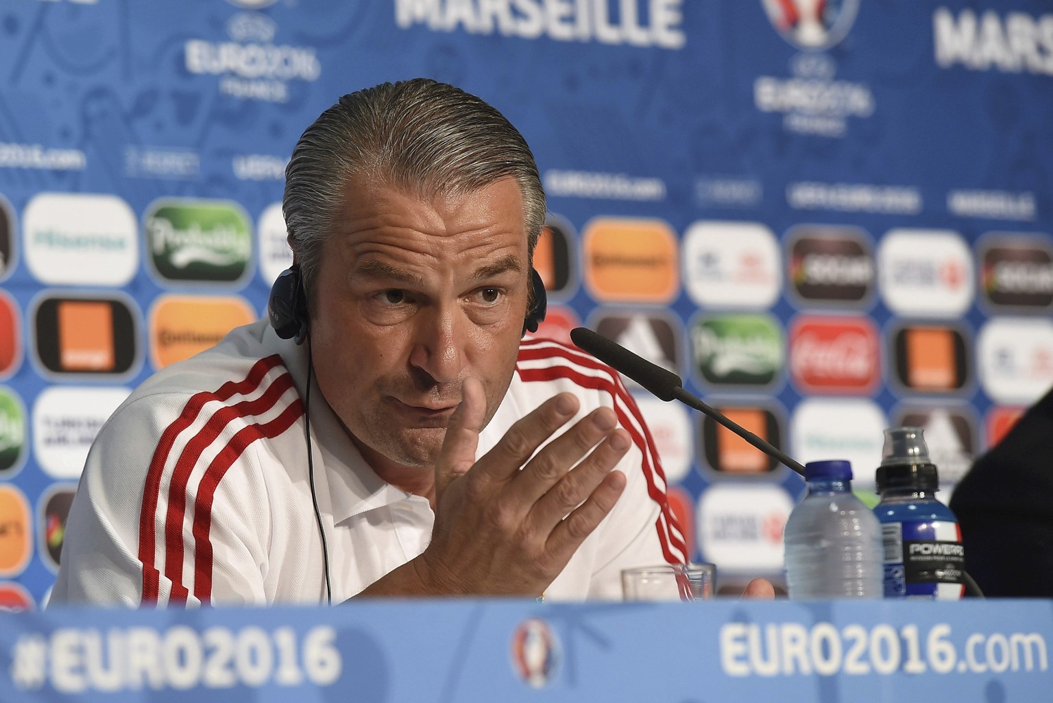 Football Soccer - EURO 2016 - Hungary News Conference - Marseille, France 17/6/16 Hungary&#039;s coach Bernd Storck attends a news conference REUTERS/UEFA/Handout via REUTERS NO SALES. NO ARCHIVES. TH ...