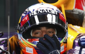 Daniel Ricciardo an der Box.