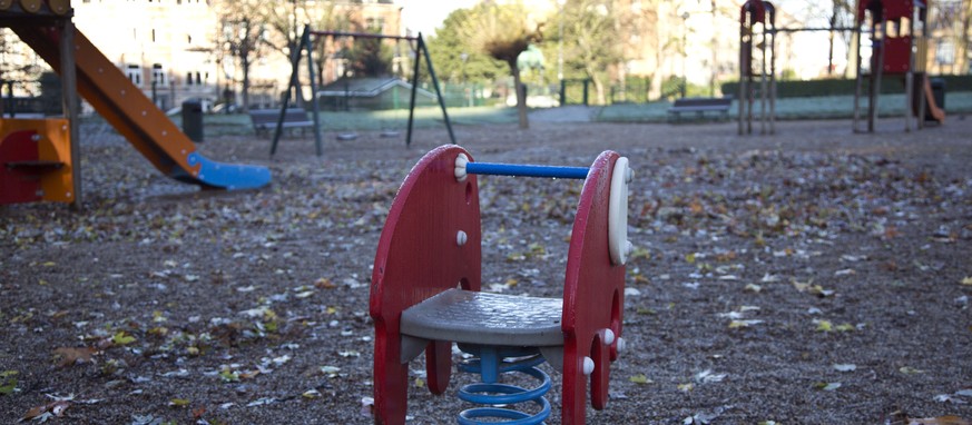 Die einen gehen an die Fussball-WM, die anderen auf den Spielplatz.