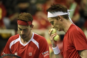 Adrien Bossel und Michael Lammer brechen im Doppel gegen Belgien ein.