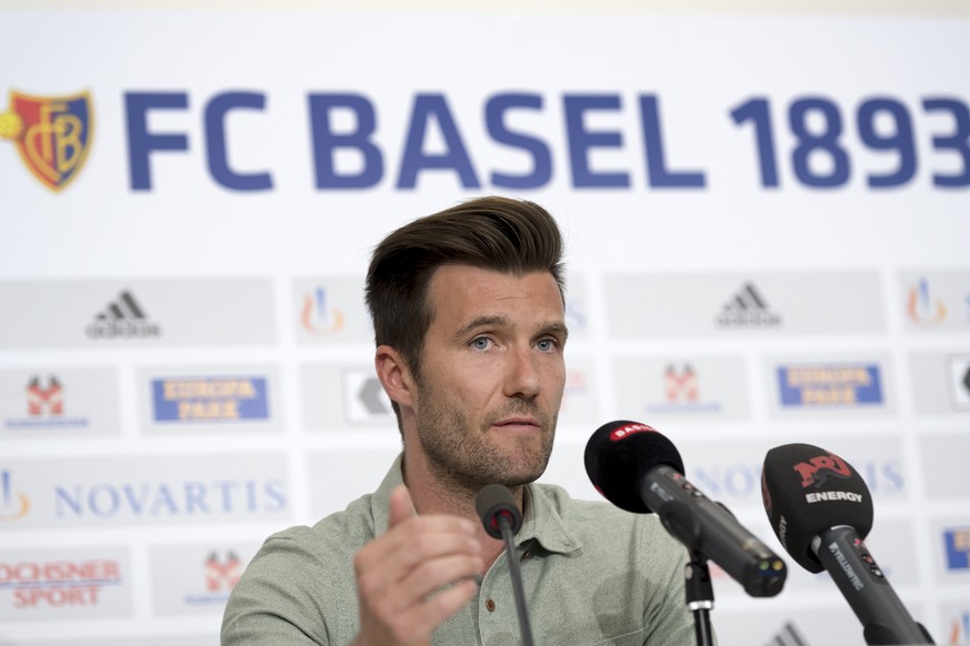 epa05919612 FC Basel 1893 new head coach Raphael Wicky speaks at a press conference in the St. Jakob-Park stadium, in Basel, Switzerland, 21 April 2017. Wicky will replace Urs Fischer in the season 20 ...