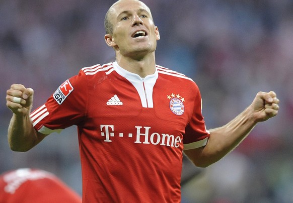 Seit dem Jahr 2009 spielt Arjen Robben für Bayern München.