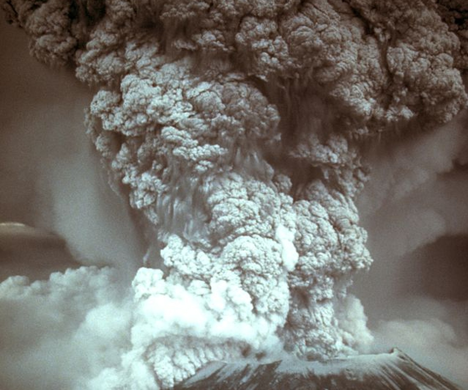 Der Ausbruch des Mount St.Helens ist einer der bestdokumentiertesten Eruptionen der Welt.