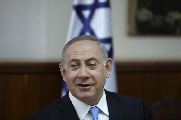 Israeli Prime Minister Benjamin Netanyahu attends the weekly cabinet meeting in Jerusalem, Sunday, April 23, 2017. (Ronen Zvulun/ Pool via AP)