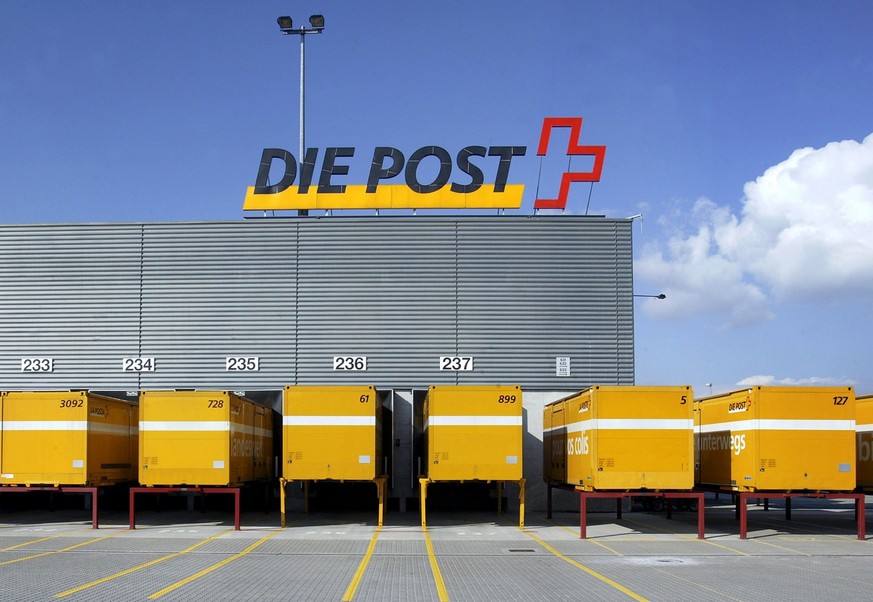 Die Post stösst ihre Lastwagenflotte ab. Die Fahrten sollen künftig vollständig von externen Dienstleistern durchgeführt werden.