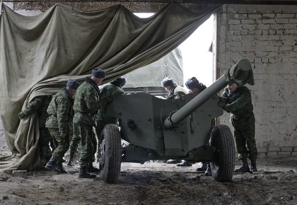 Die Zeichen in der Ost-Ukraine deuten auf Entspannung – Pro-russische Separatisten entfernen schweres Kriegsgerät von der Front&nbsp;