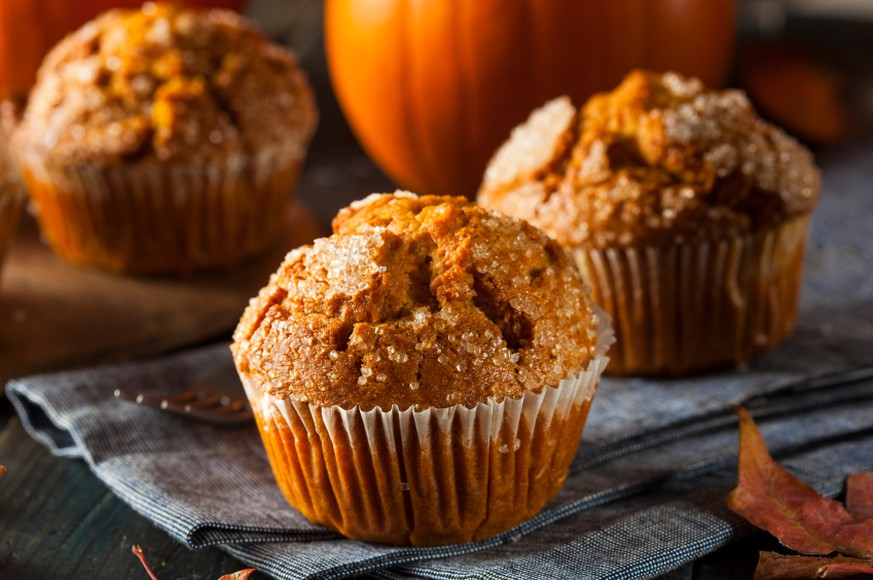 Homemade Autumn Pumpkin Muffin Ready to Eat kürbis muffins dessert