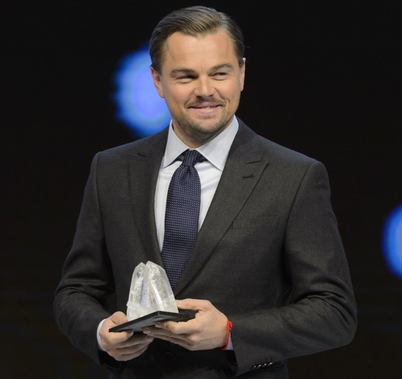 Fast so gut wie ein Oscar: Am Dienstagabend wurde Leonardo DiCaprio am WEF mit einem Crystal Award geehrt.
