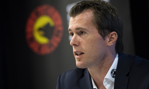 Alex Chatelain, General Manager des SC Bern, spricht waehrend einer Vorsaison-Medienkonferenz des SC Bern, am Montag, 5. September 2016, in der Postfinance Arena in Bern. (KEYSTONE/Anthony Anex)