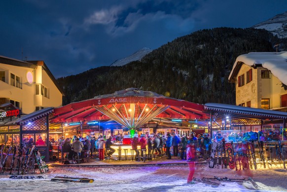 Zu viel Halligalli für die Schweizer beim Après-Ski in Österreich.