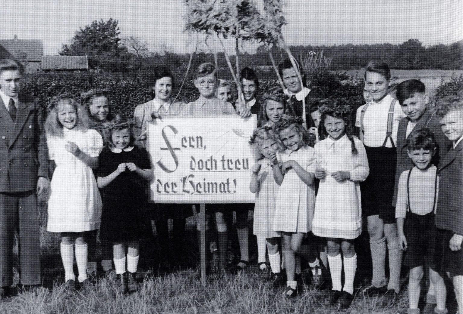 Am Erntedank-Umzug 1948 in Lembeck beteiligten sich auch Vertriebene und Flüchtlinge