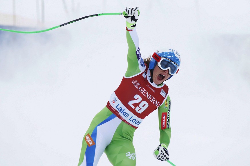 Ilka Stuhec, of Slovenia, skis during the women&#039;s World Cup downhill ski race at Lake Louise, Alberta, Friday, Dec. 2, 2016. (Jonathan Hayward/The Canadian Press via AP)