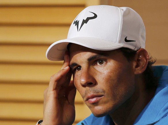 Ein niedergeschlagener Rafael Nadal bei der Pressekonferenz nach der Niederlage.