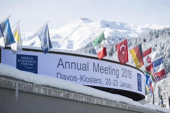 Exterior view of the conference center, pictured on Monday, January 18, 2016, in Davos. The World Economic Forum WEF will take place in this location from January 20 to 23. (KEYSTONE/Gian Ehrenzeller)