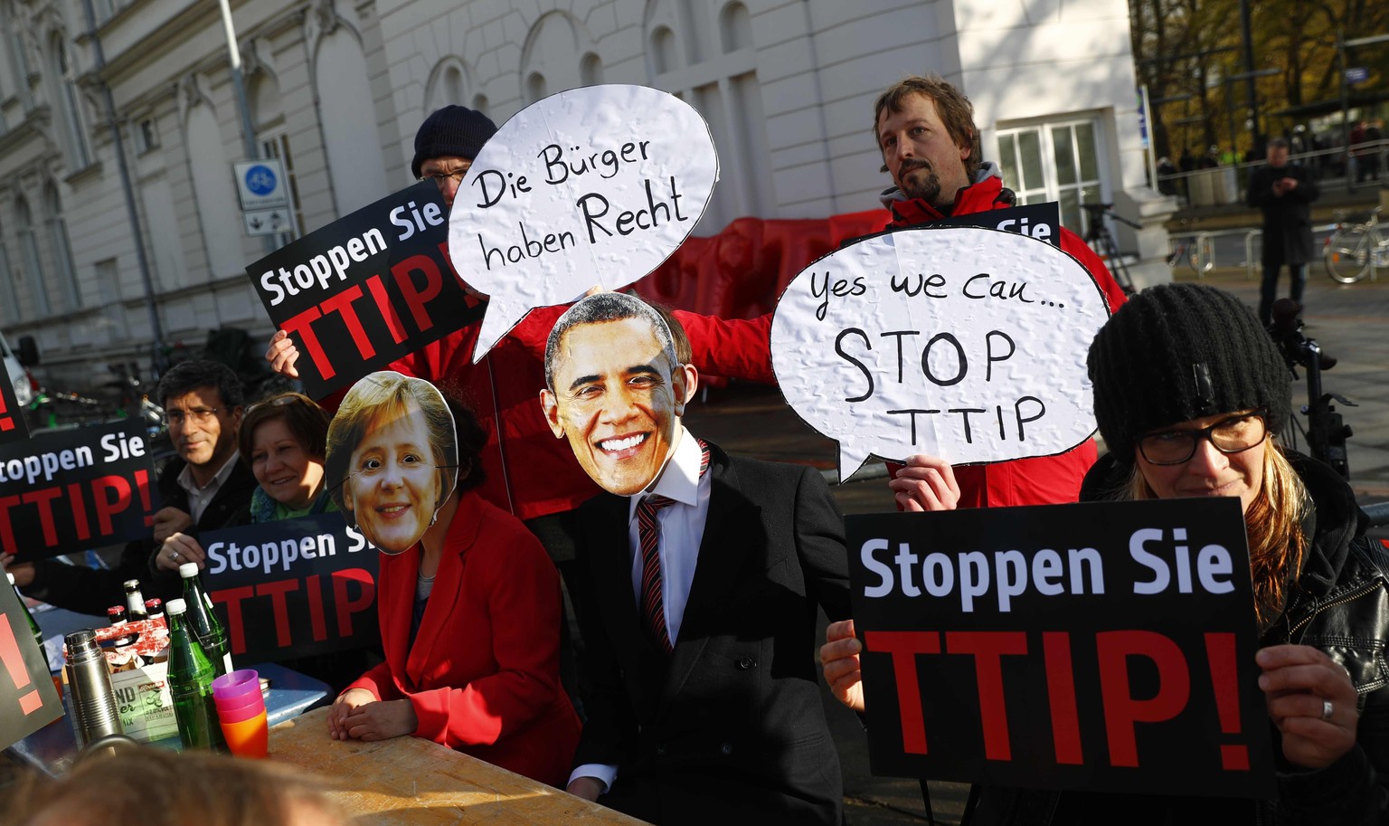 Protest gegen TTIP am Rande von Barack Obamas Besuch in Hannover.