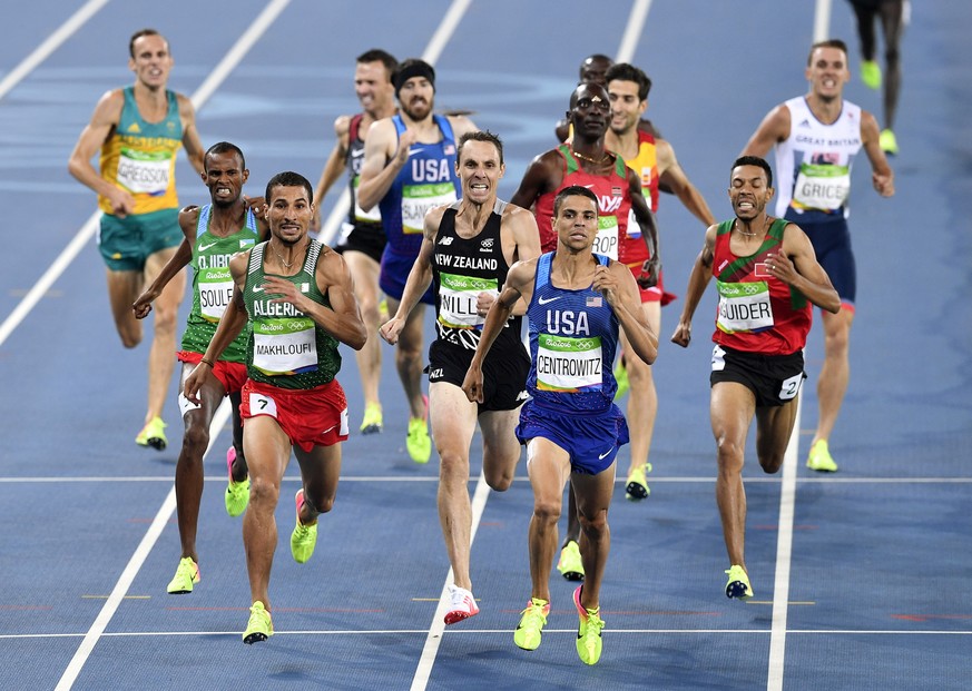 United States&#039; Matthew Centrowitz, center right, Algeria&#039;s Taoufik Makhloufi, third left, and New Zealand&#039;s Nicholas Willis, center, compete in the men&#039;s 1500-meter final during th ...