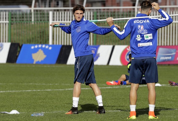 epa05568626 Kosovo&#039;s national team players in action during the team&#039;s training session ahead of the FIFA World Cup 2018 qualifying soccer match between Kosovo and Croatia, in Drenas, Kosovo ...