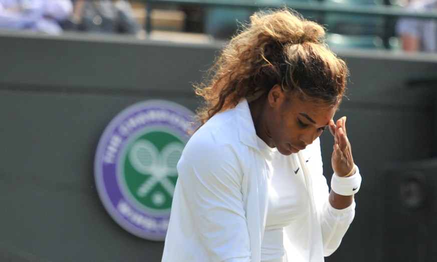 Schon beim Einspielen machte Serena Williams einen angeschlagenen Eindruck.