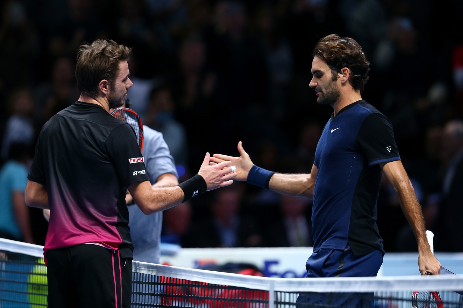 Roger Federer macht mit Stan Wawrinka kurzen Prozess und steht im Final von London.