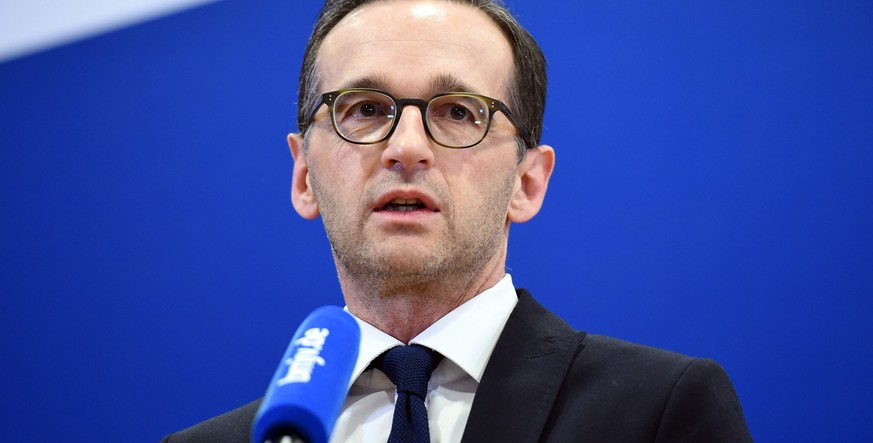 Justizminister Heiko Maas rief dazu auf, «mit aller Entschlossenheit, aber auch besonnen» auf die Gewalt zu reagieren.