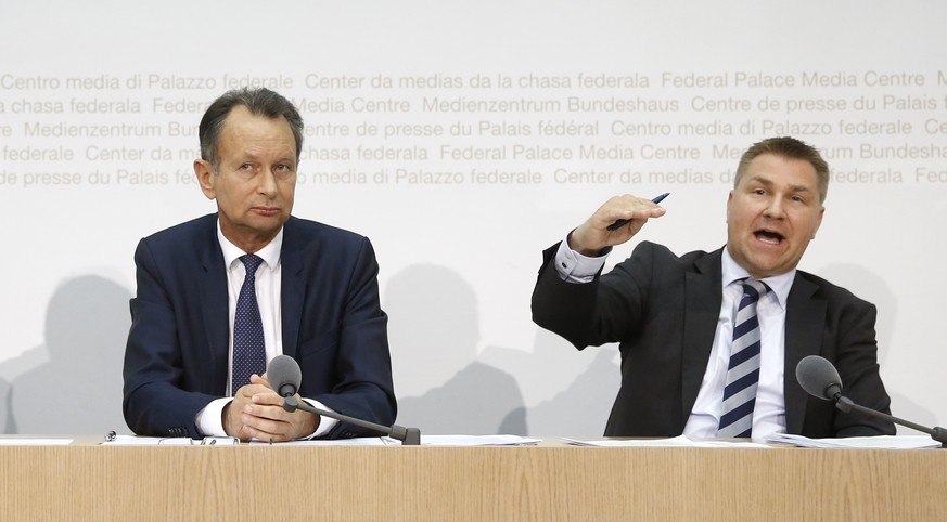Für sie dürfte es aufwärts gehen im Herbst: FDP-Präsident Philipp Müller (links) und SVP-Präsident Toni Brunner.