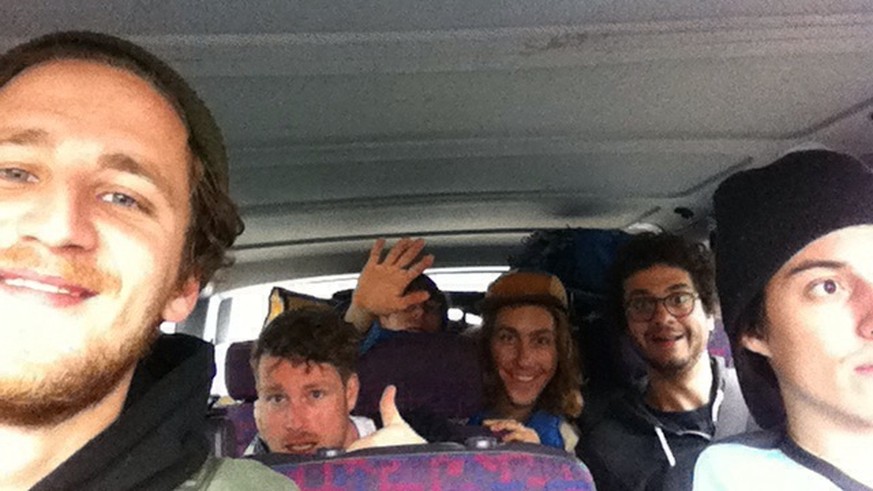Per Selfie grüsst Donat seine Unterstützer – er tourt gerade mit seiner Band One Sentence. Supervisor durch Deutschland. &nbsp;&nbsp;