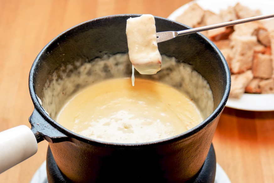 Fondue, Caquelon