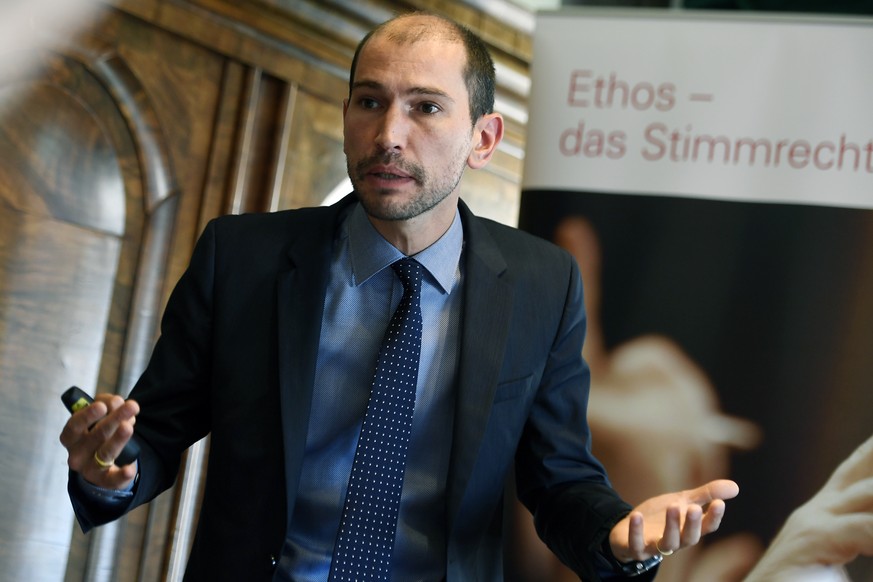 Vincent Kaufmann, Direktor Ethos, an einer Medienkonferenz in Zuerich, am Donnerstag, 29. September 2016. Seit zwei Jahren muessen kotierte Schweizer Unternehmen bindende Abstimmungen zur Verguetung d ...