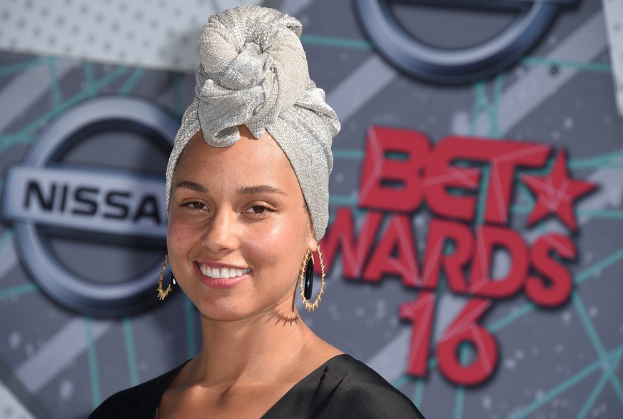 Alicia Keys an der Verleihung der BET Awards. Natürlich ungeschminkt.