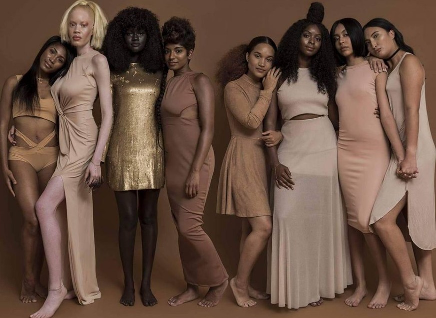 Foto der Initiative «The Colored Girl Campaign»: Khoudia ist (eigentlich unverkennbar) die Dritte von links.