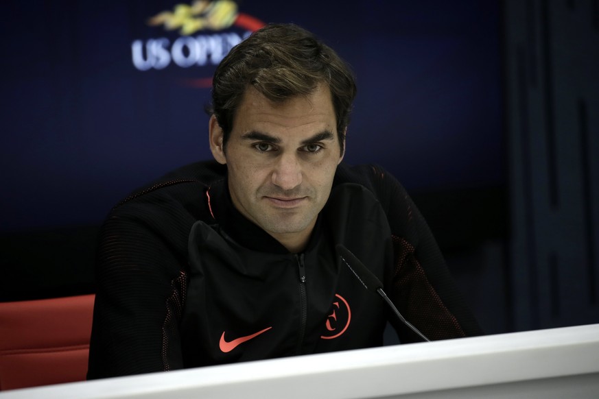 epa06164908 Swiss tennis player Roger Federer speaks at press conference at the USTA Billie Jean King National Tennis Center in Flushing Meadows in New York, New York, USA, 26 August 2017. EPA/PETER F ...