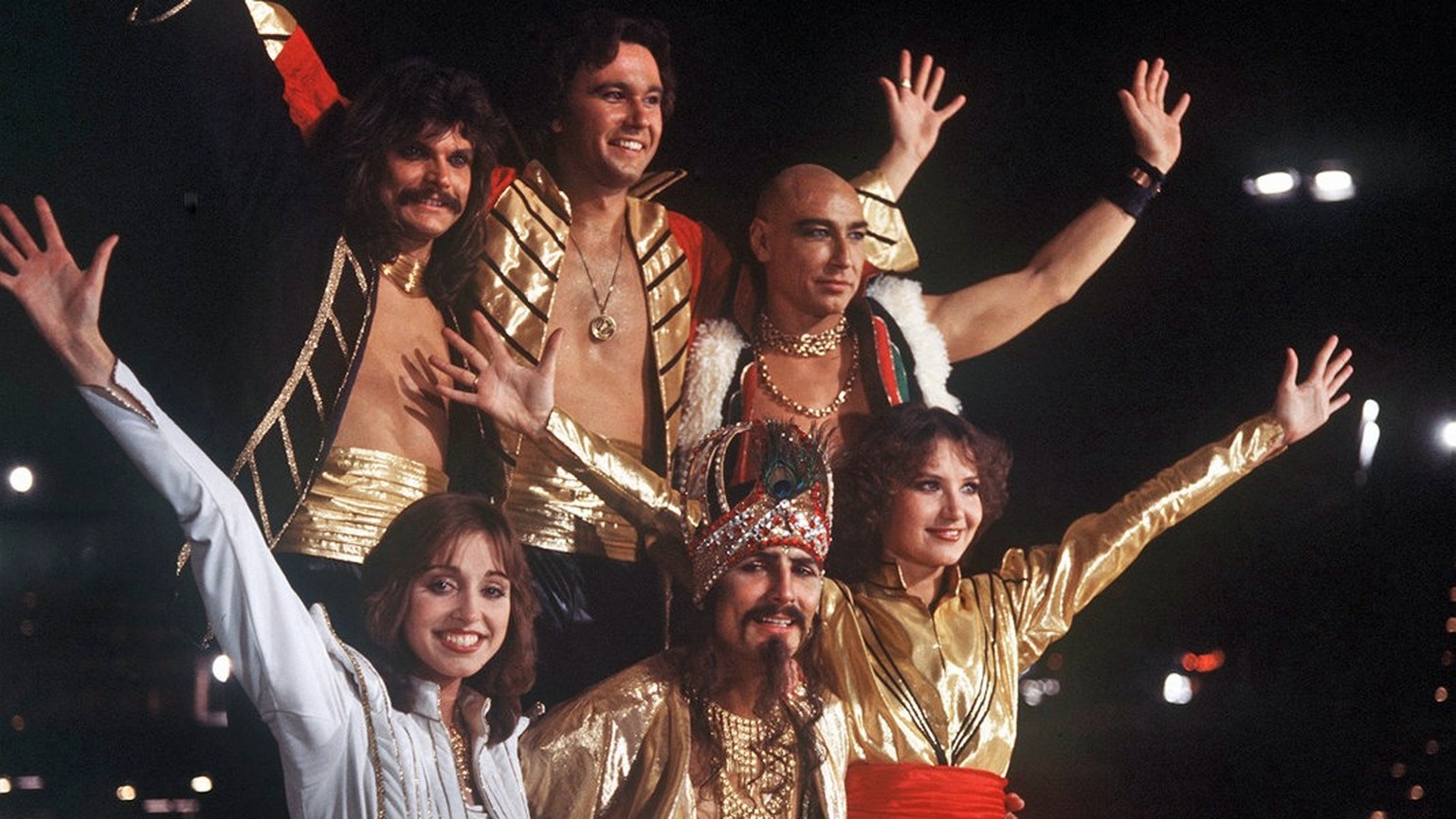 Tja, das war der Auftakt zu den unfassbar geschmacklosen 80er: Dschinghis Khan am Grand Prix Eurovision de la Chanson 1979.