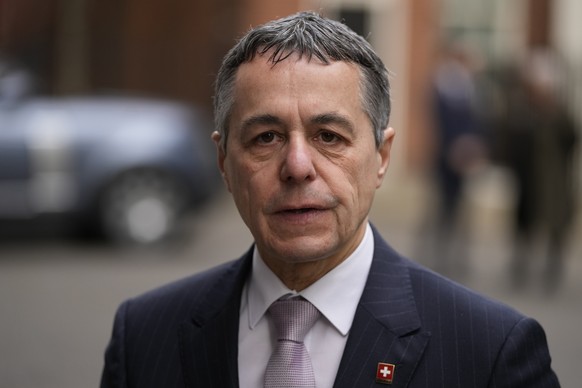 President of Switzerland Ignazio Cassis speaks to the media outside 10 Downing Street after a meeting with Britain&#039;s Prime Minister Boris Johnson in London, Thursday, April 28, 2022. (AP Photo/Al ...