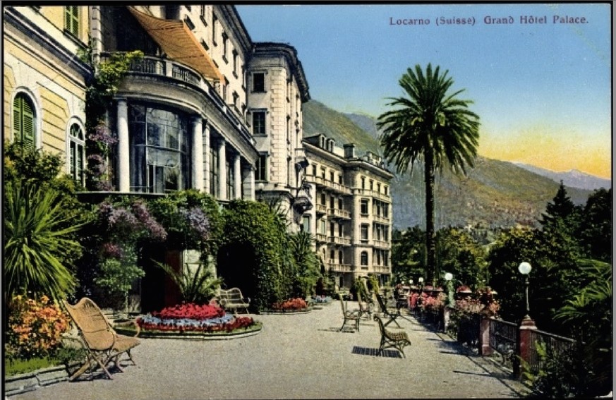 Dies ist eine alte Postkarte des Grand Hotel Locarno.