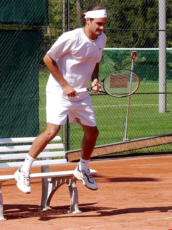 Federer in der Provinz: 2003 beim Training in Allschwil.