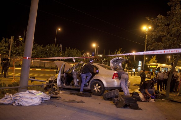 Der Fahrer des Autos sei ein palästinensischer Terrorist.