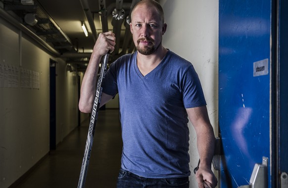 30.07.2015; Kloten; Eishockey - Team Schweiz; Fototermin Schweizer Eishockey Nationalmannschaft; 
Mathias Seger (Claudia Minder/freshfocus)