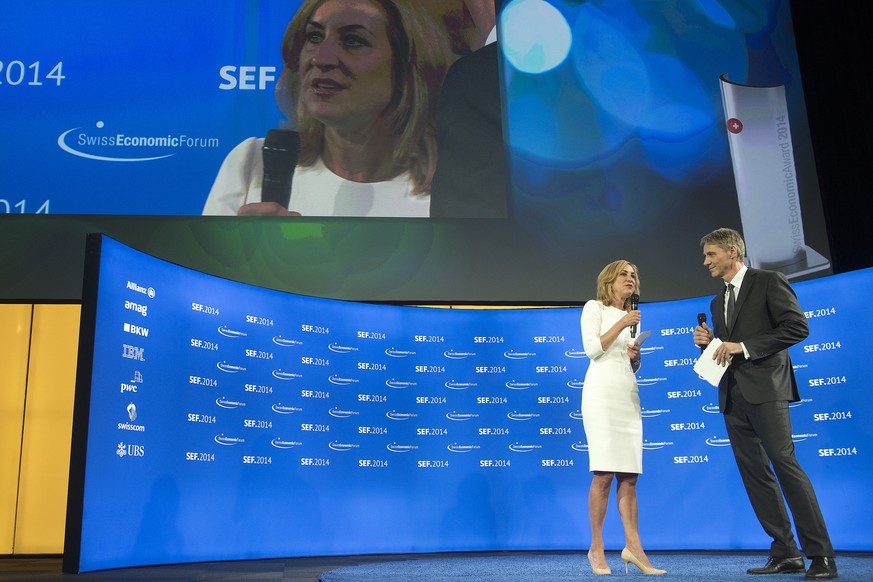 «Tagesschau»-Moderator Franz Fischlin mit&nbsp;Carolina Müller-Möhl am Swiss Economic Forum im vergangenen Jahr.