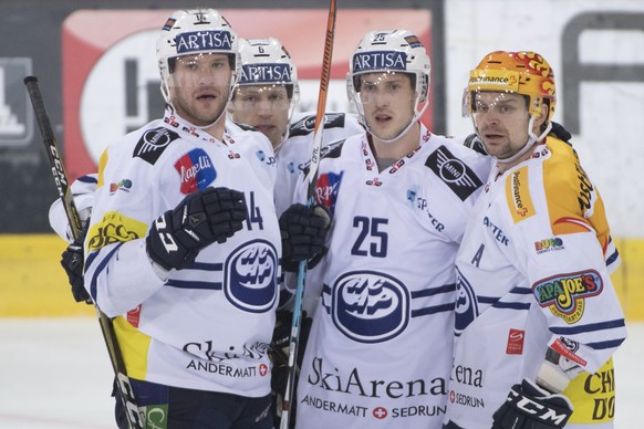 Ambris, Adam Hall, Marc Gautschi, Cory Emmerton und Topscorer Janne Pesonen waehrend der Platzierungsrunde der National League A, zwischen den SCL Tigers und dem HC Ambri-Piotta, am Donnerstag 16. Mae ...