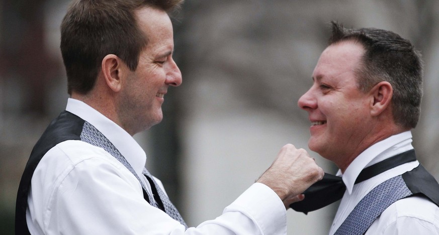 Zwei Männer heiraten: Die CVP-Initiative stösst bei Homosexuellen-Verbänden auf Ablehnung.&nbsp;