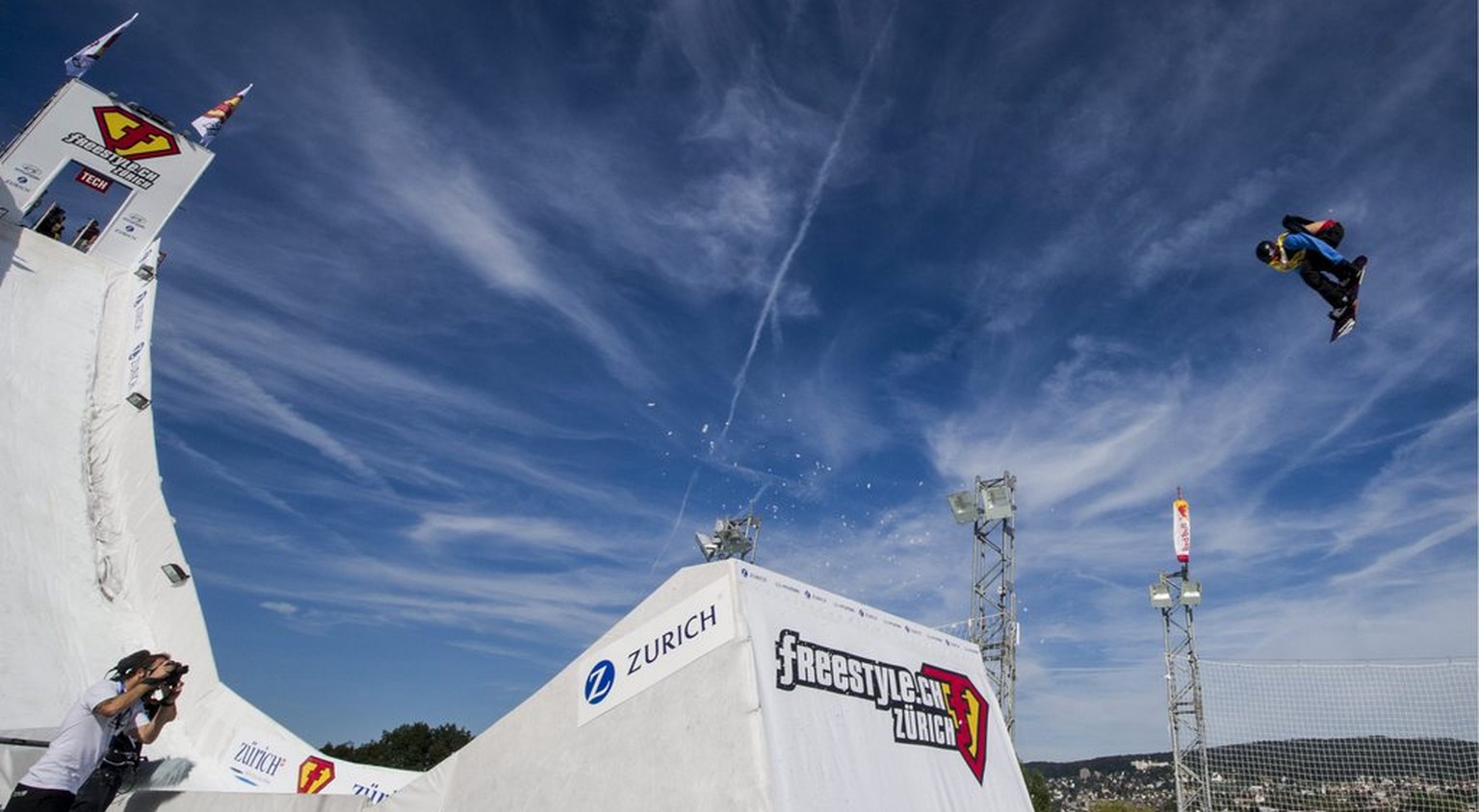 Die Big-Air-Schanze des freestyle.ch 2013.