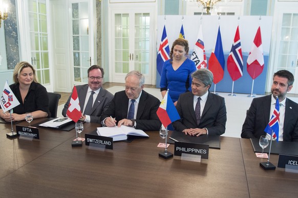 Die vier EFTA-Länder unterzeichnen das Abkommen mit den Philippinen.