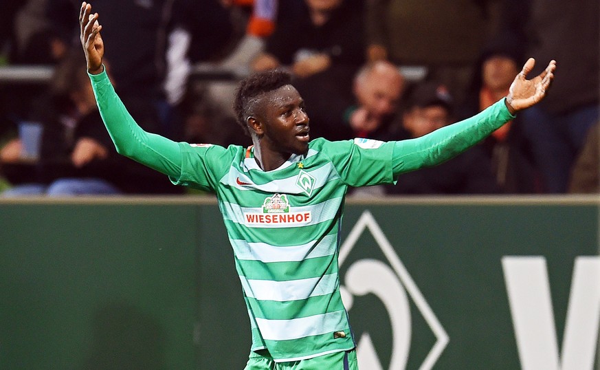 epa05586969 Bremen&#039;s Ousman Manneh celebrates after scoring the 2-1 lead during the German Bundesliga soccer match between Werder Bremen and Bayer Leverkusen at the Weser stadium in Bremen, Germa ...