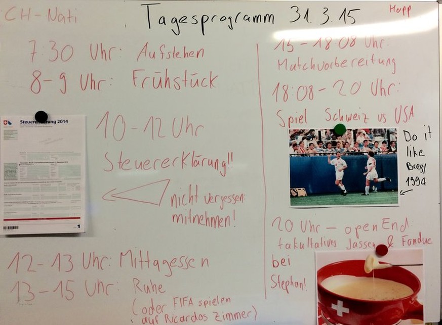 Heute Morgen wurde bei der Schweizer Nati die Steuererklärung ausgefüllt.