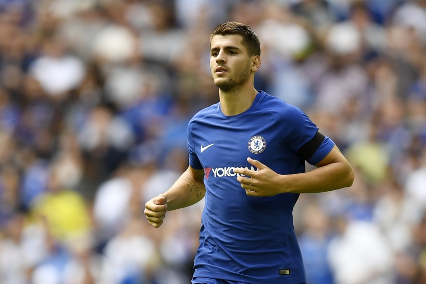 epa06128641 Chelsea&#039;s Alvaro Morata during the FA Community Shield between Arsenal and Chelsea at Wembley Stadium in London, Britain, 06 August 2017. EPA/WILL OLIVER
